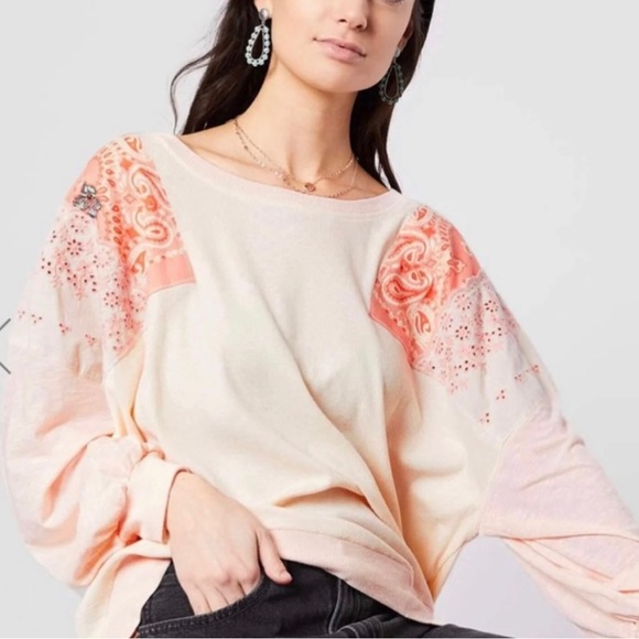 Free People Tops - EUC Free People Feelin’ It Tunic Top (Alabaster Combo)